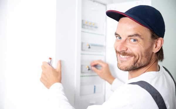 Qualitas-AMS GmbH – Starten sie Ihre Karriere in einem effizienten Unternehmen und werden Sie Teil des Teams.